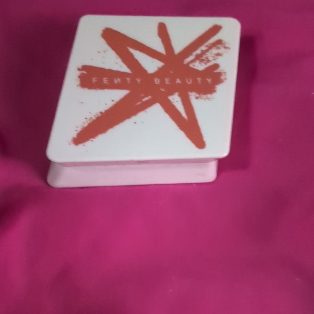 Fenty Beauty Bold Orange Blush Compact